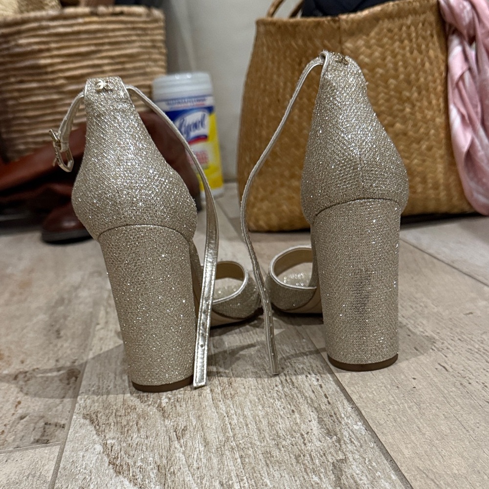Sam Edelman Size 9 Silver Shimmer Block Heel Sandals - Picture 4 of 7